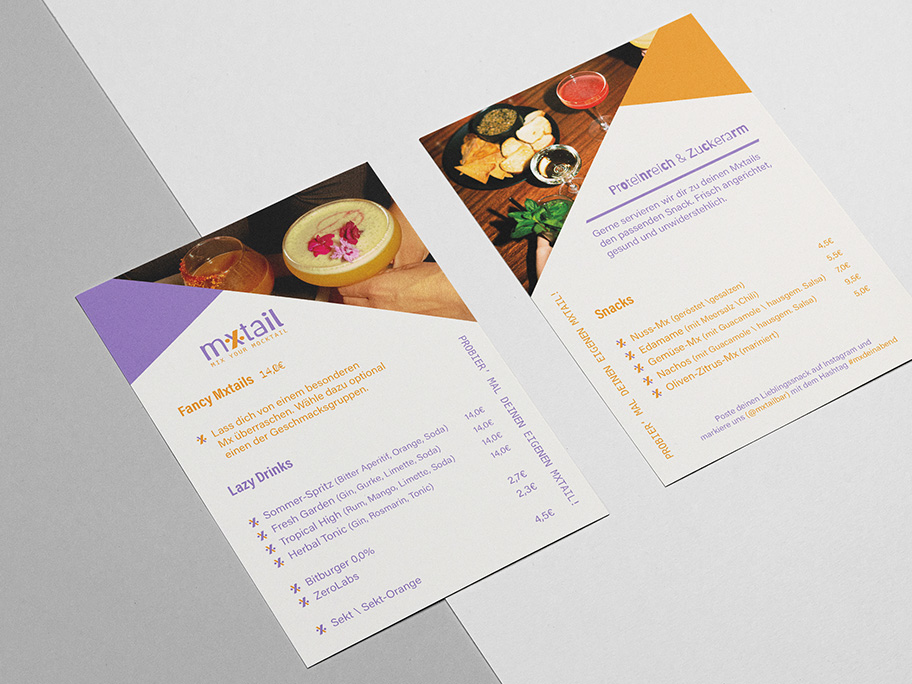 Zweite Speisekarte des Mxtail-Branding-Projekts mit einer Auswahl an Getränken und Snacks. Gestaltung als Teil des von Alissia Ingra entwickelten visuellen Markenauftritts für eine alkoholfreie Cocktailbar.